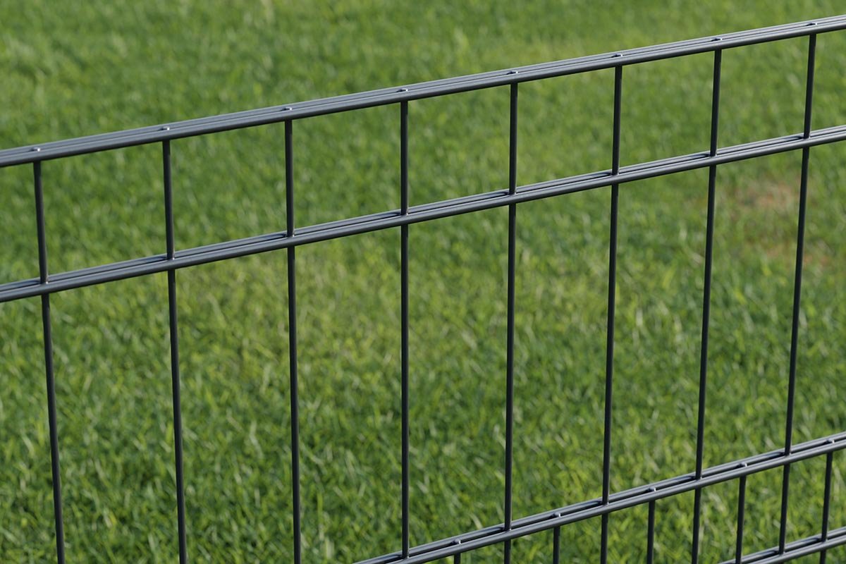 Preview: Steel mesh fence 6/8/6 with posts model MILO - Detail