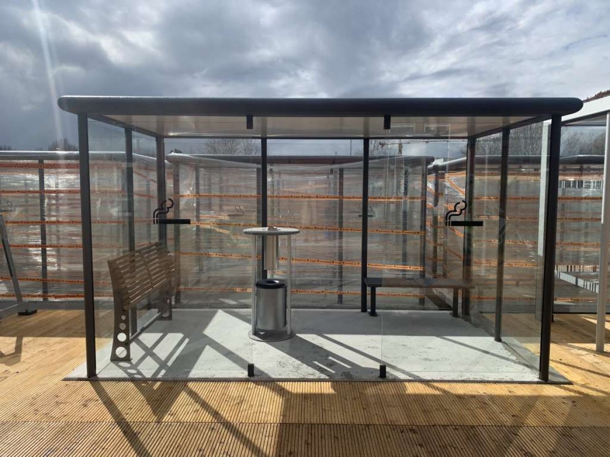 Preview: Raucherüberdachung Raucherunterstand Raucherkabine mit Fundament bis 15 Personen