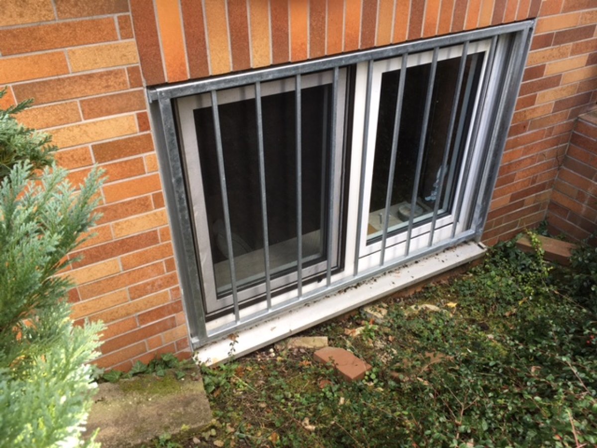 Preview: Fenstergitter Turin in der Laibung