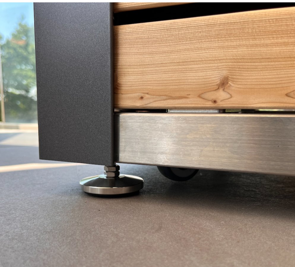 Preview: Hochbeet Detail Stellfüße mit Rollen