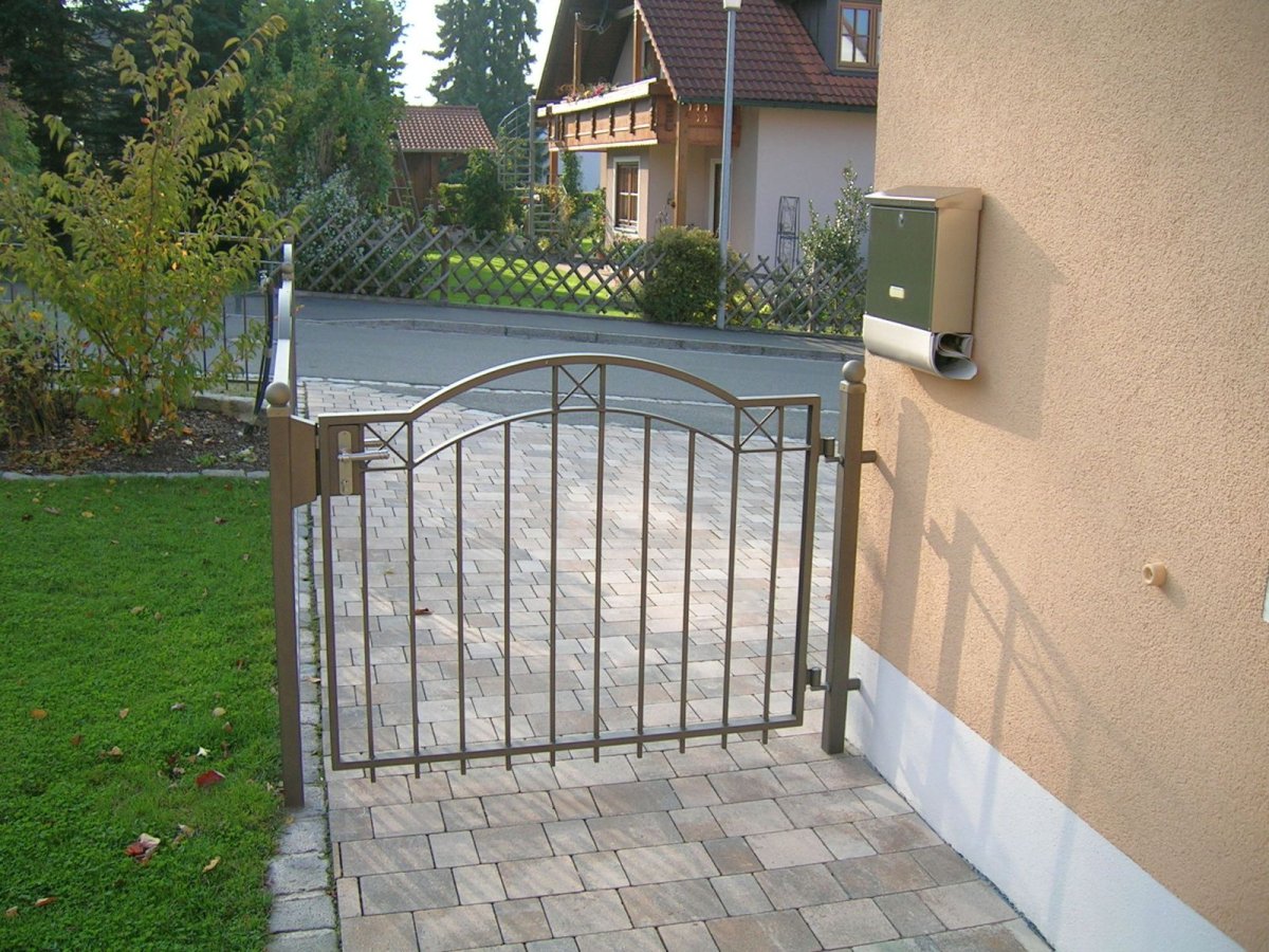 Yard gate - garden gate