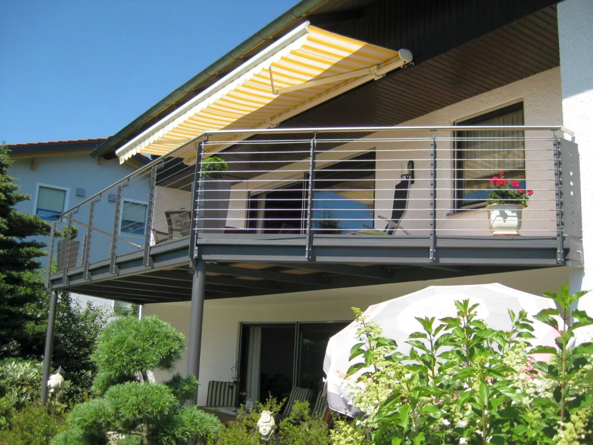 Balkon mit Überdachung Terrasse