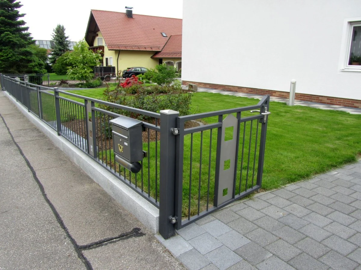 Yard gate - garden gate