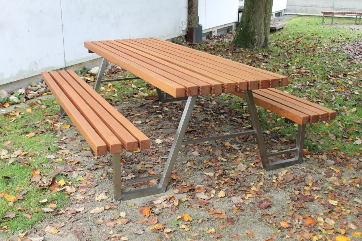 Picknickbank Holz Edelstahl Kombination